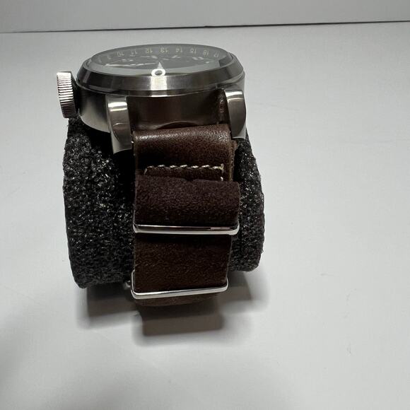 Invicta Mens Aviator Model 18886 Stainless Steel Quartz Watch - Picture 8 of 9